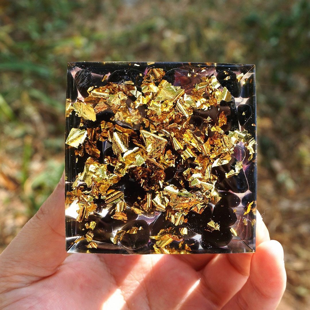 Natural Tiger Eye&Amethyst Orgonite Pyramid!