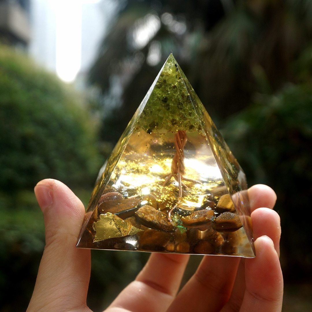 Natural Tiger Eye&Amethyst Orgonite Pyramid!