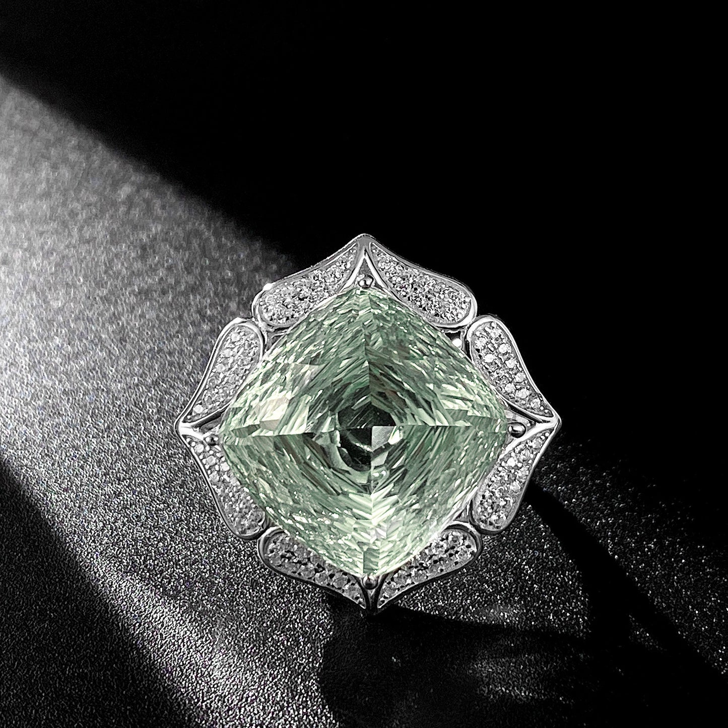 Luxury Crystal Ring Silver Set With Large Natural Green Crystal