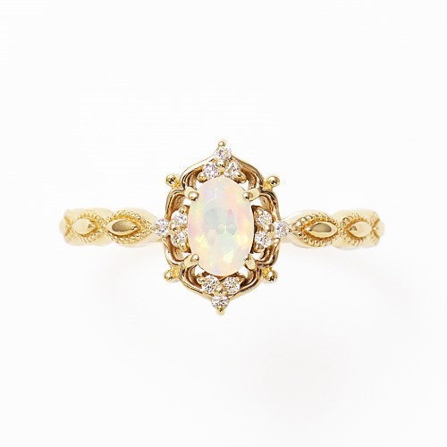 Natural opal jewelry, Vintage Jewelry, very elegant!