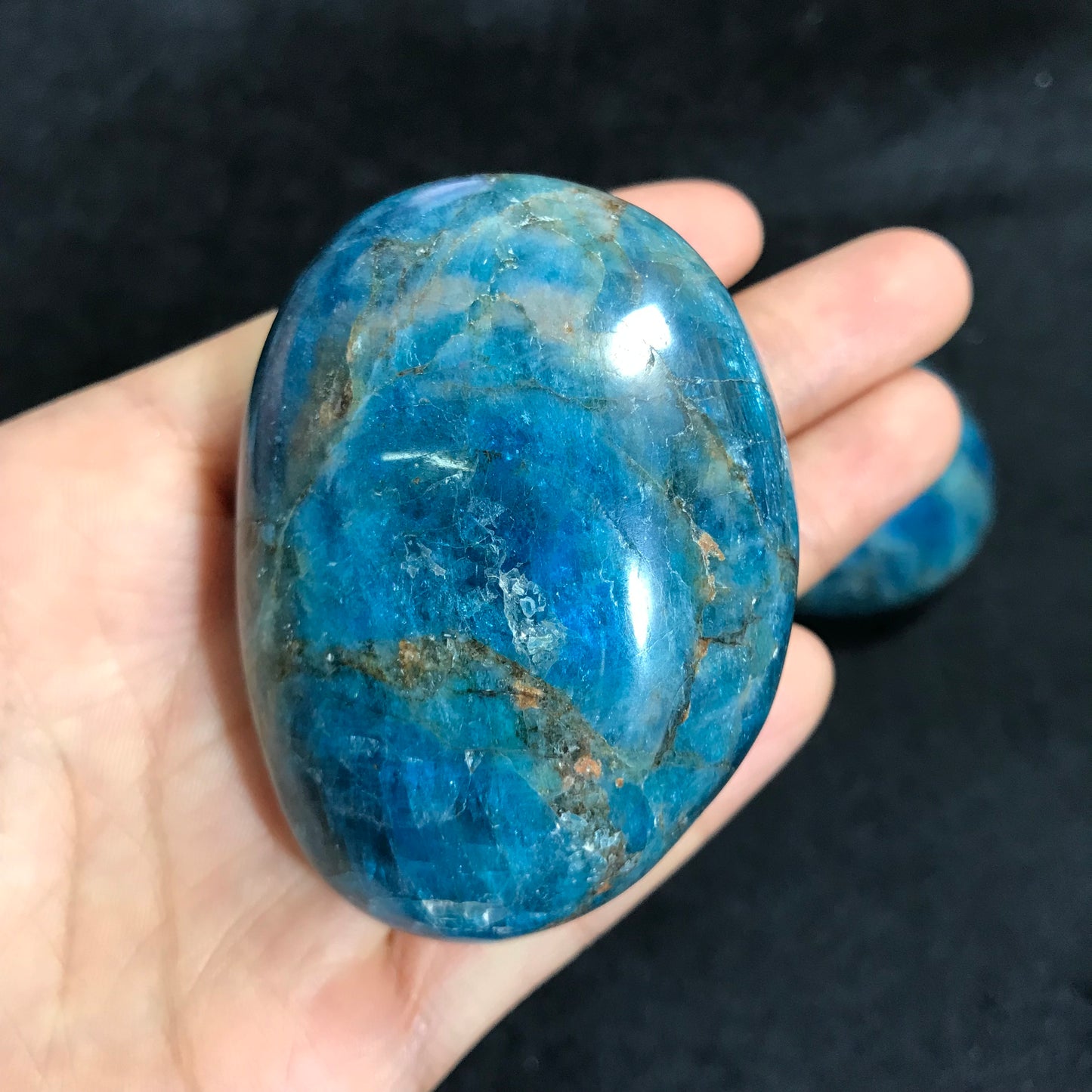 Natural blue apatite stone sphere crystal